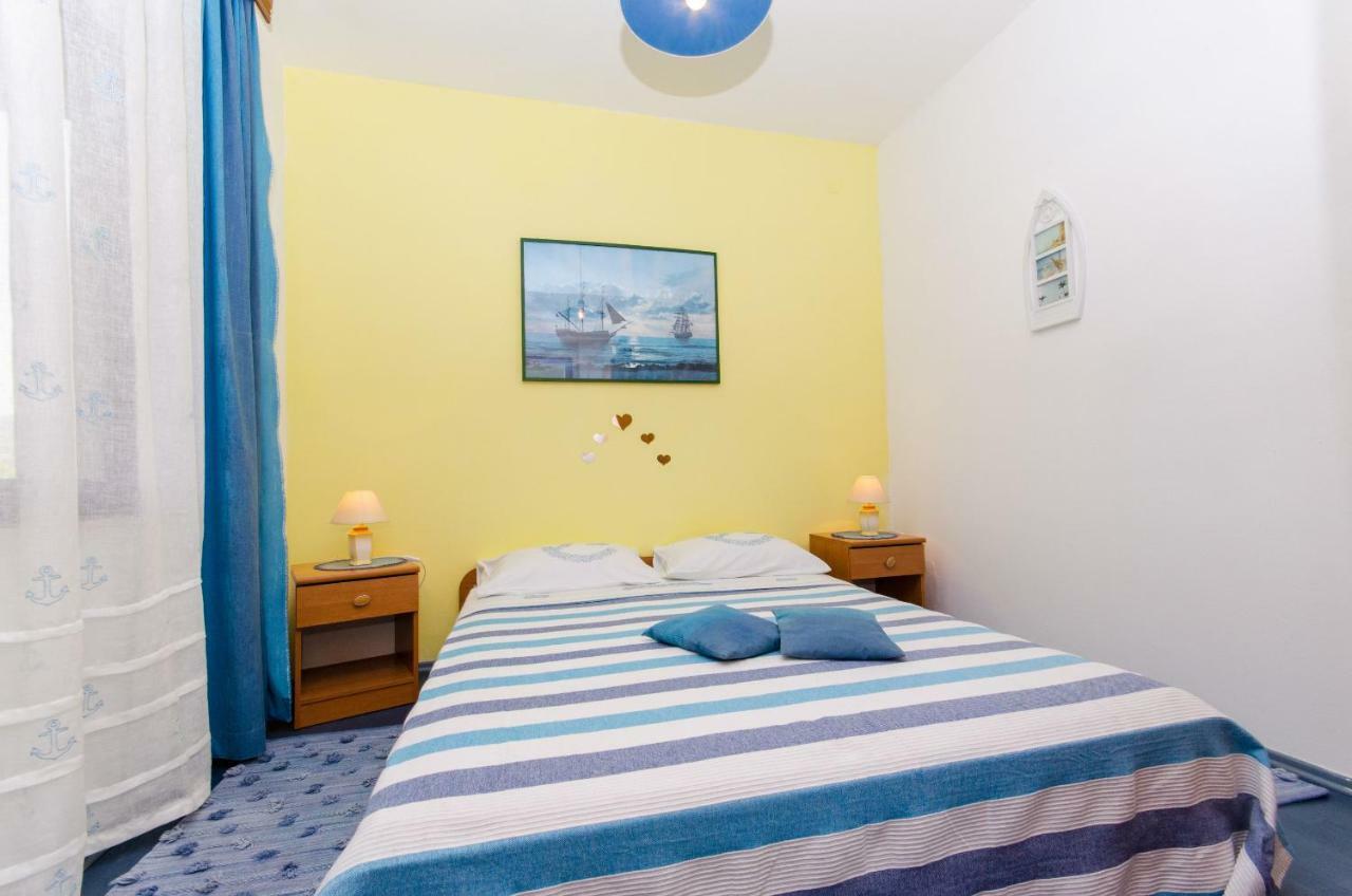 Apartment Slavka Račišće Exteriér fotografie